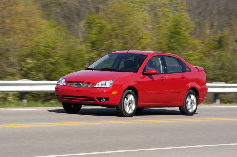 2005 Ford Focus ZX4 ST Picture
